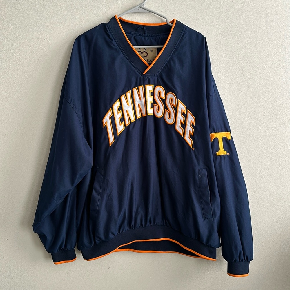 ❗️PRICE DROP❗️VINTAGE TENNESSEE VESI SPORTSWEAR PULLOVER SPELLOUT